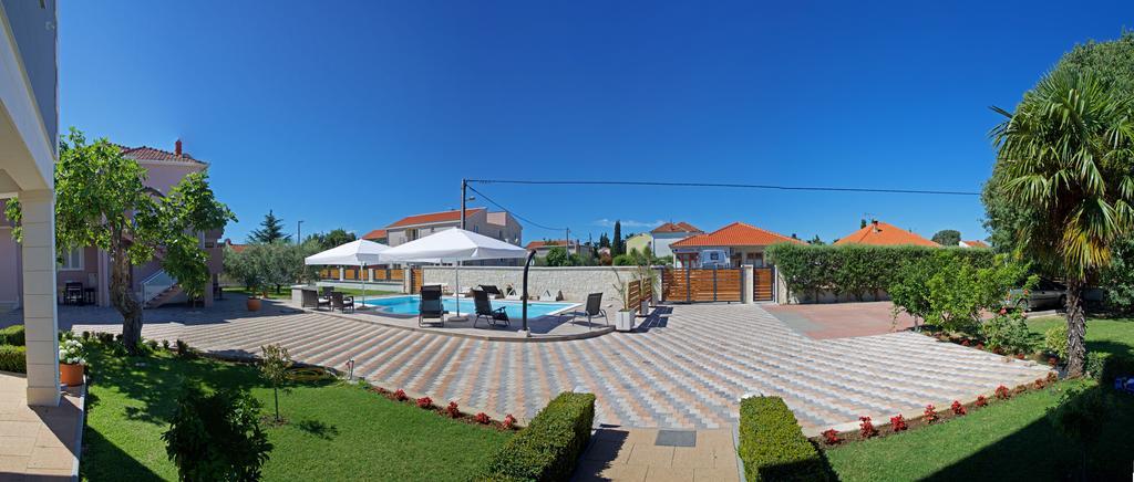 Banic Apartments With Pool Biograd Na Moru Exterior photo